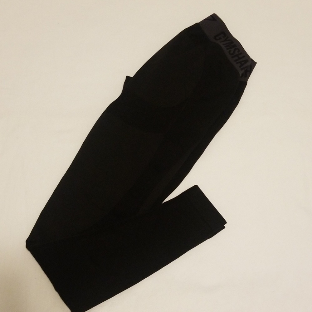 SOLD!!!          GYMSHARK Flex Leggings
